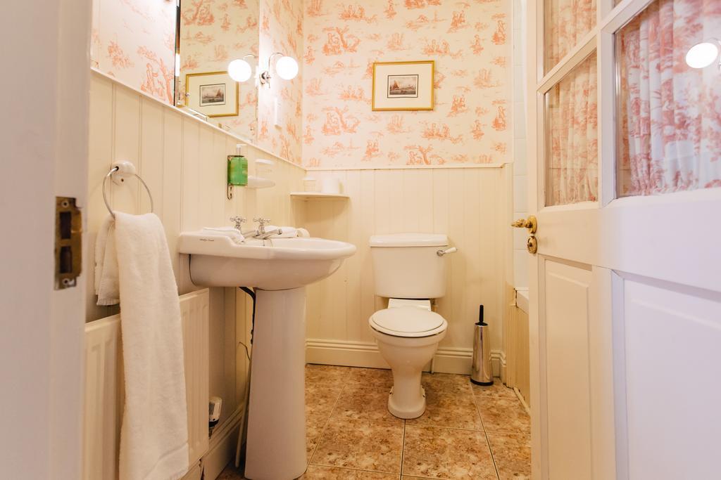 Gleeson'S Restaurant & Rooms ロスコモン エクステリア 写真